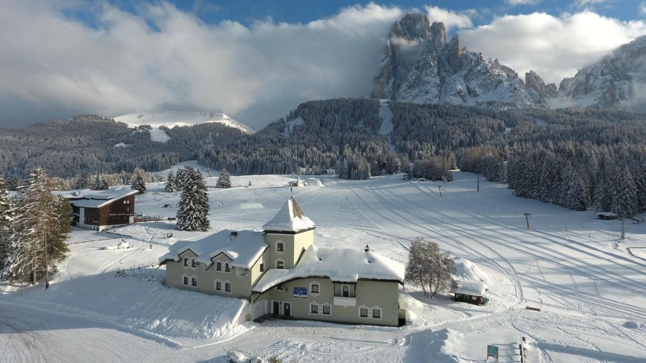 Villa Pana Santa Cristina Val Gardena Kültér fotó